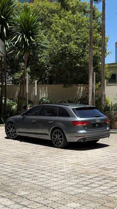 AUDI A4 2.0 TFSI AMBIENTE AVANT GASOLINA 4P S TRONIC